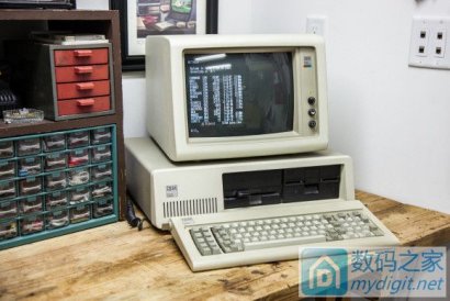 来自35年前的精尖科技～IBM PC5150第一台个人电脑
