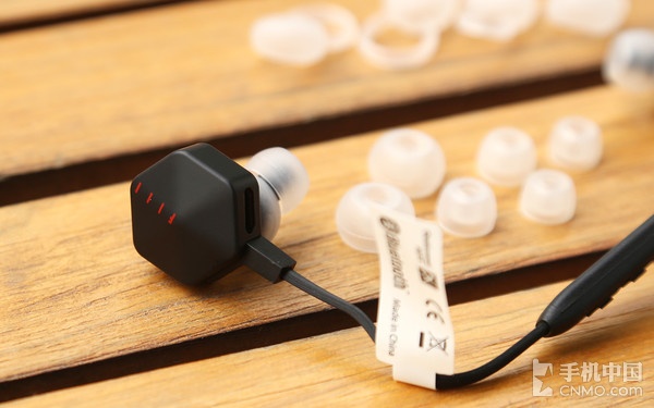 FIIL Carat Lite耳机评测：无线出街潮品